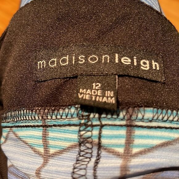 Madison Leigh blue, turquoise/black stretch zig zag pattern shift midi. Size 12. - Picture 6 of 6
